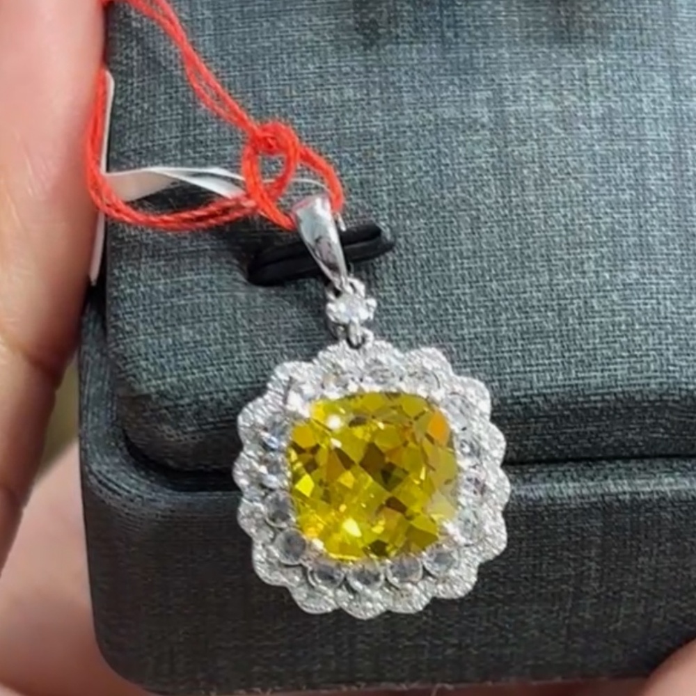 14 KARAT GOLD CITRINE DIAMOND PENDANT